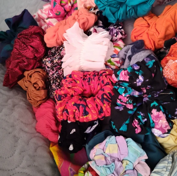 NEW!! Hair Scrunchie's (45ct)
